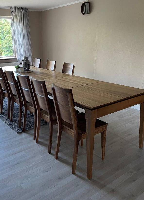 Stół Drewniany Rozkładany (Rozłożony)